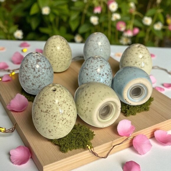 Set of 8 Ceramic Speckled Egg Salt & Pepper Shakers – Pastel Farmhouse Spring Ea - Picture 2 of 2